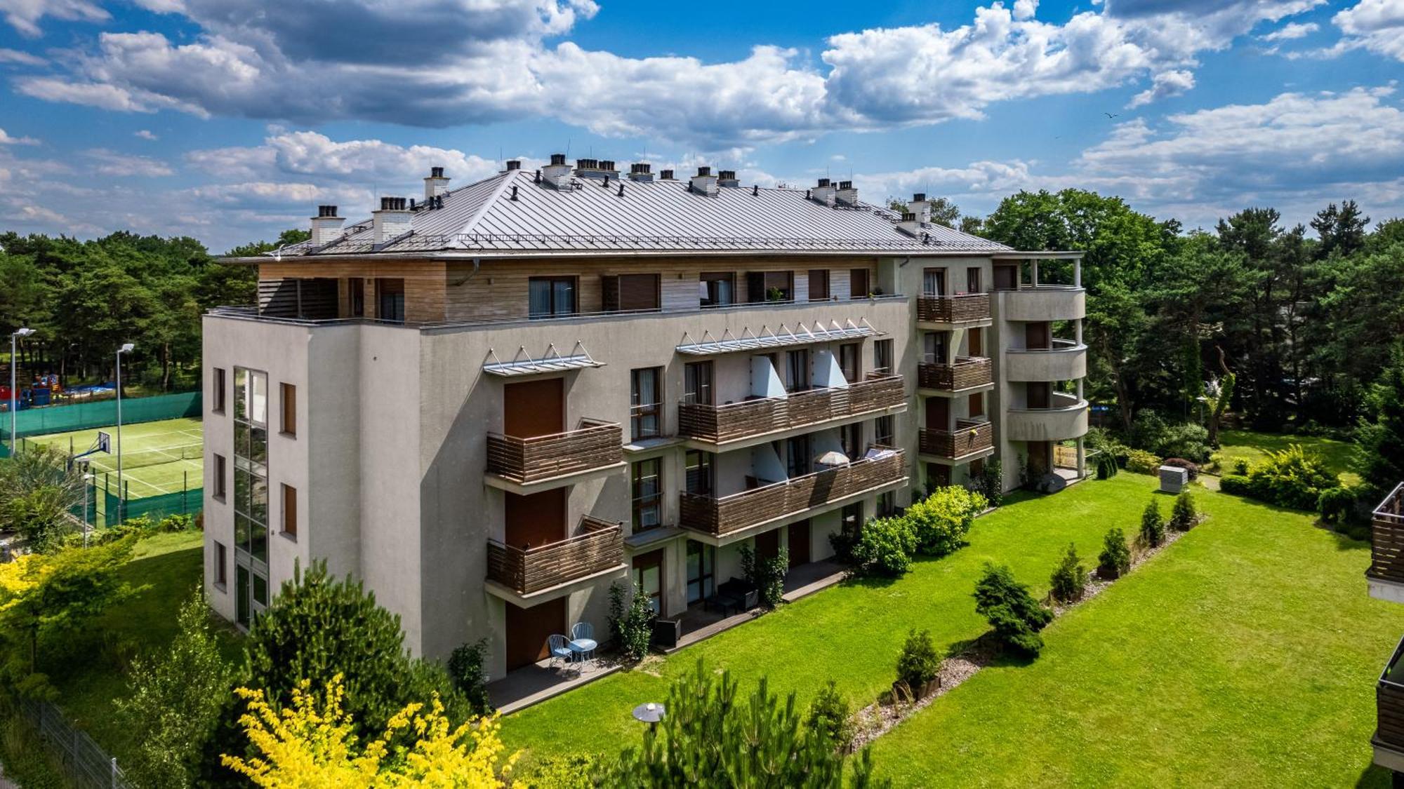 Apartamenty Sun & Snow Wczasowa W Sasiedztwie Lasu I Morza Ustka Exteriör bild